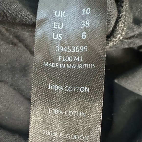 ASOS DESIGN Maternity oversized casual smock top / peplum‎ top blouse in black - Picture 8 of 10